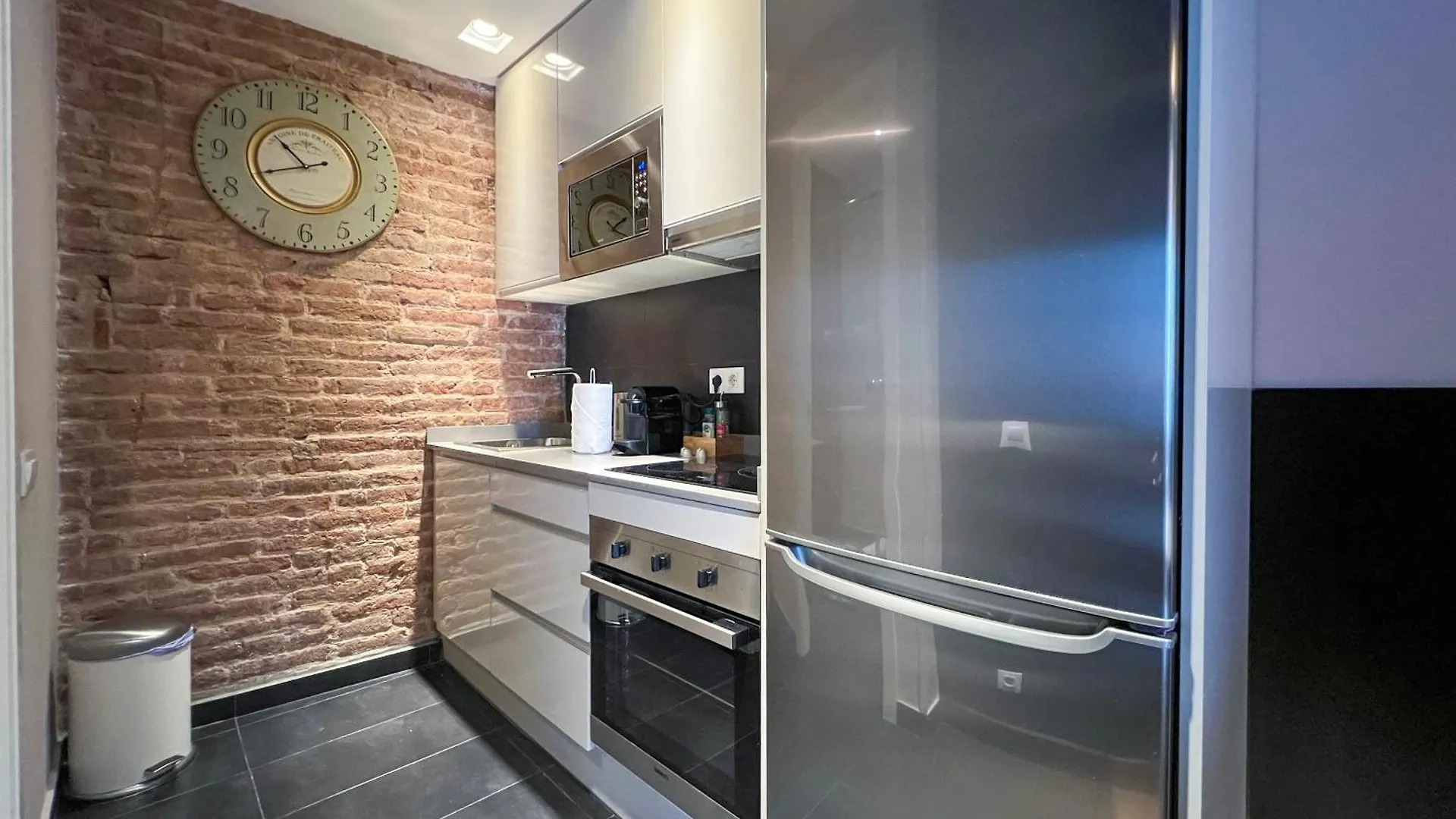 Stay U-Nique Apartments Est Barcelona 0*,  Spanien