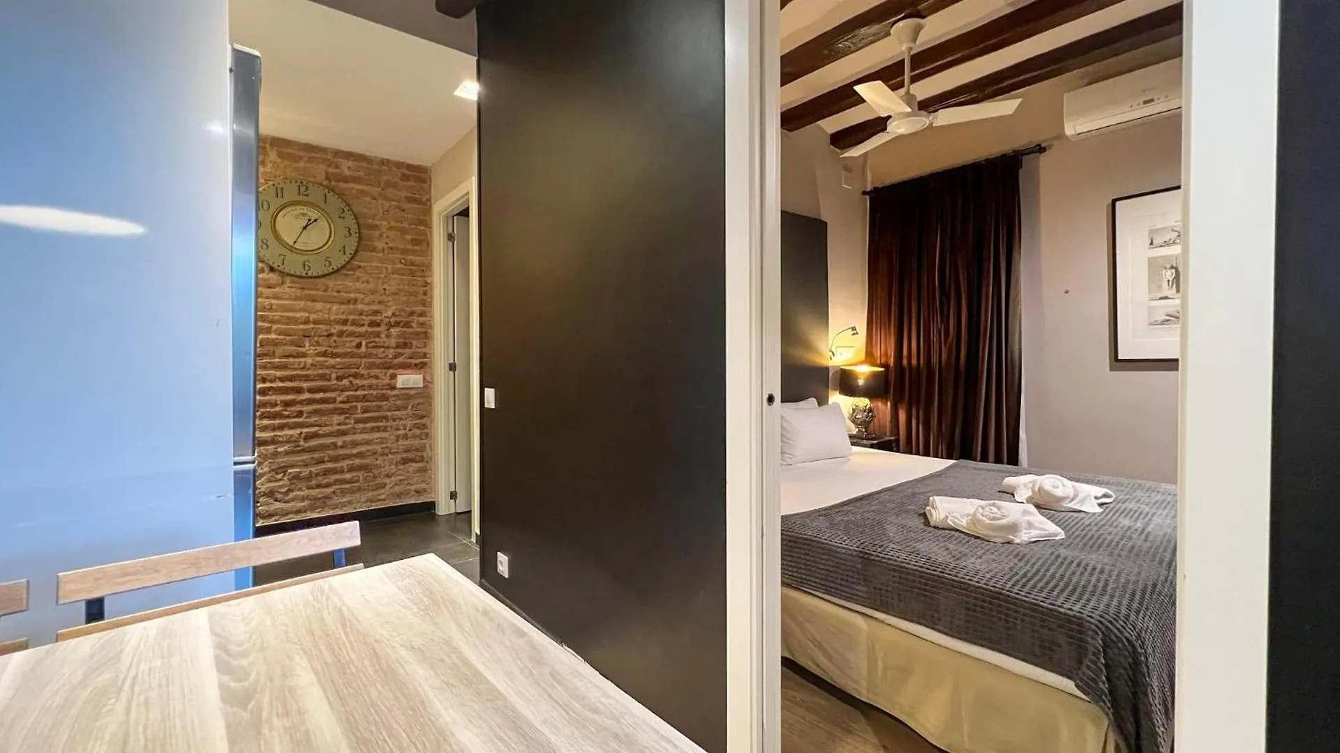 Stay U-Nique Apartments Est Barcelona 0*,  Spanien
